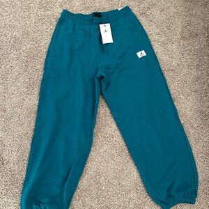 Air Jordan Women's Flight Fleece Pants in Blue